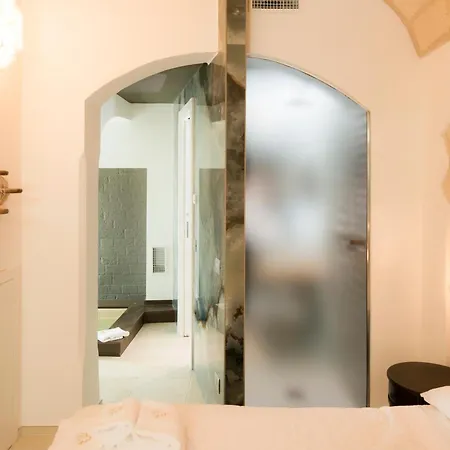 בית הארחה Monsignore Luxury מונופולי